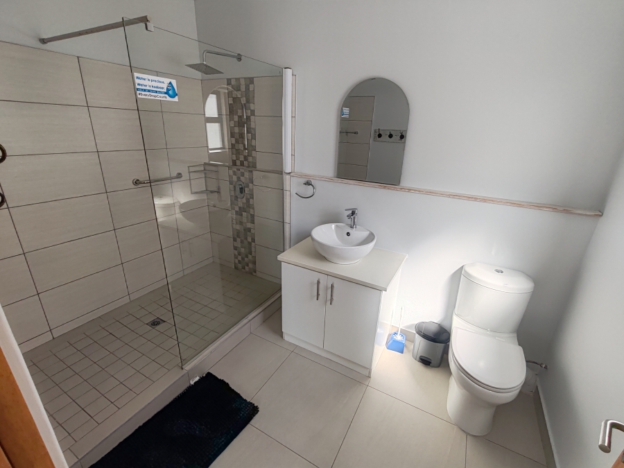 5 Bedroom Property for Sale in Calypso Beach Western Cape